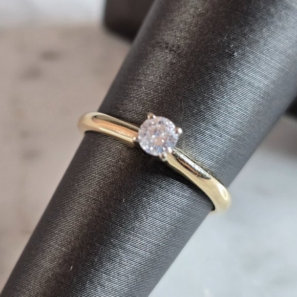 Womens Vintage Estate 14k Gold Diamond Engagement Ring 1.9g...